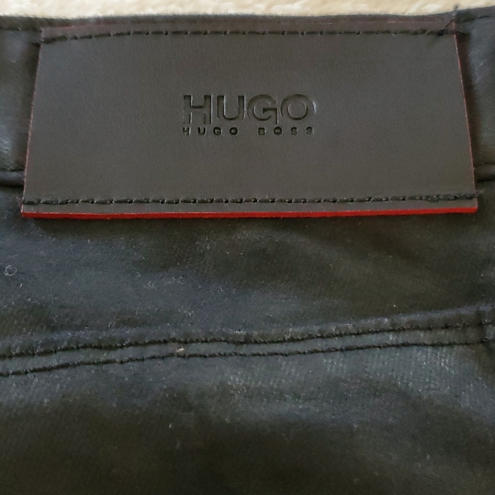 Hugo Boss - Picture 6 of 12
